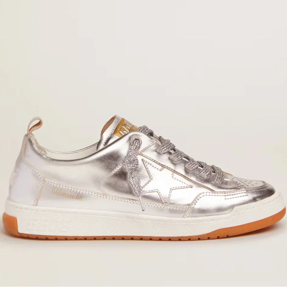 GOLDEN GOOSE Women’s Yeah Sneakers in Silver Laminated Leather - Picture 4 of 10